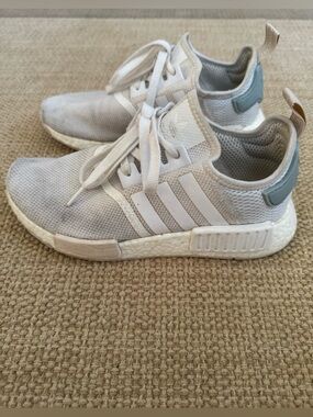 Adidas NMD R1 White Athletic Running Shoes BY3033, Women’s Size 7.5